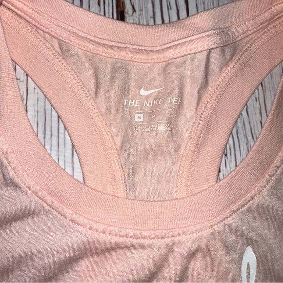 Women’s Nike Tank Top - Picture 3 of 5